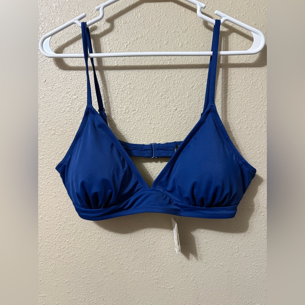 Amazon Essentials Women’s NWT Navy Blue Bathing Suit Top XL
